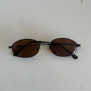 Sunglasses 70s style